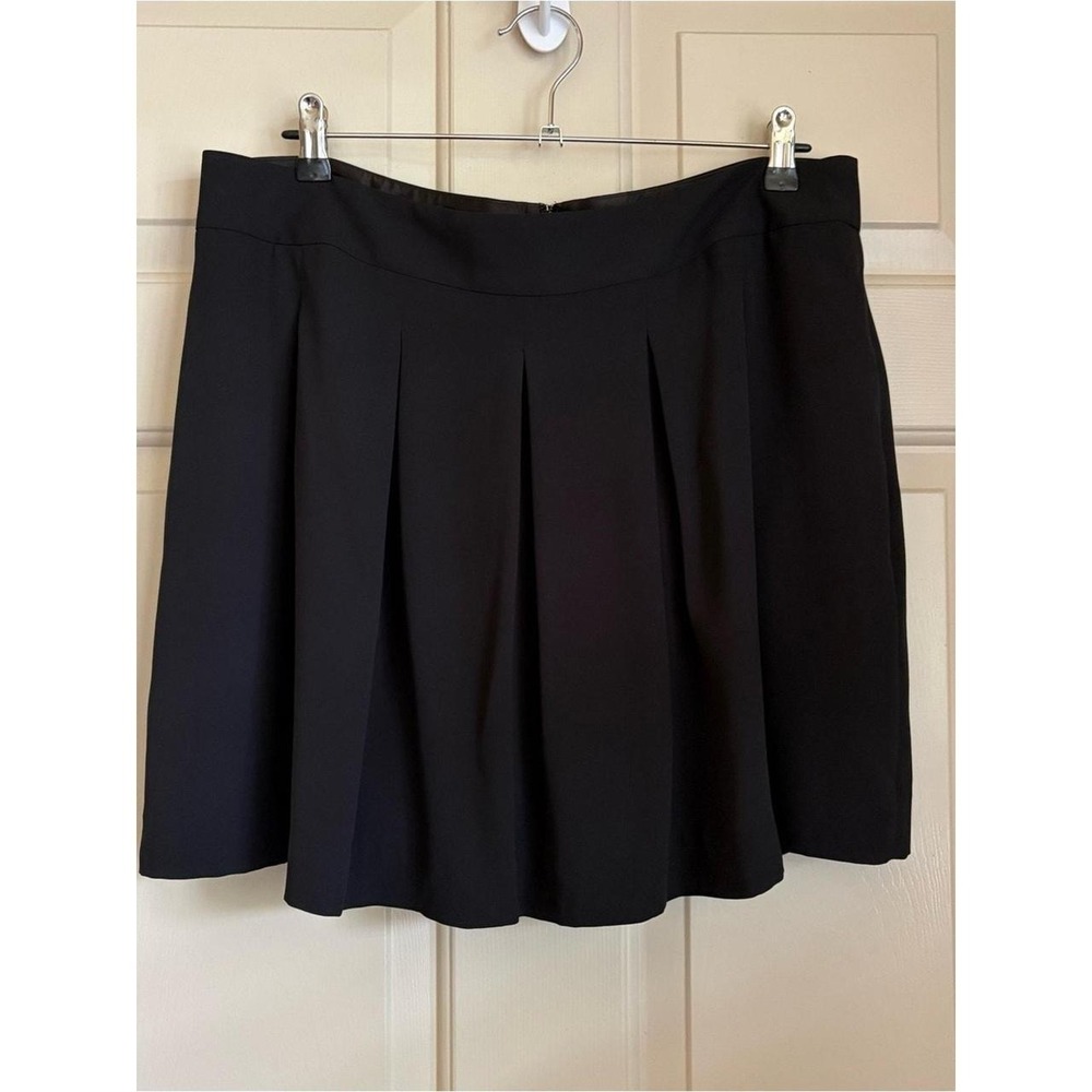 Banana Republic Lightweight Pleated Lined Black Capsule Size 14 Whimsygoth